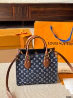 Louis Vuitton Onthego Jungle Bag Lightweight, Spacious And Versatile For Daily Commutes - Image 13