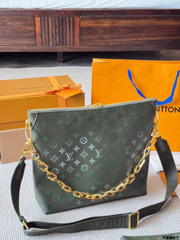 Louis Vuitton Coussin Multi-Compartment Sweet-Edgy Shoulder Bag - Image 4