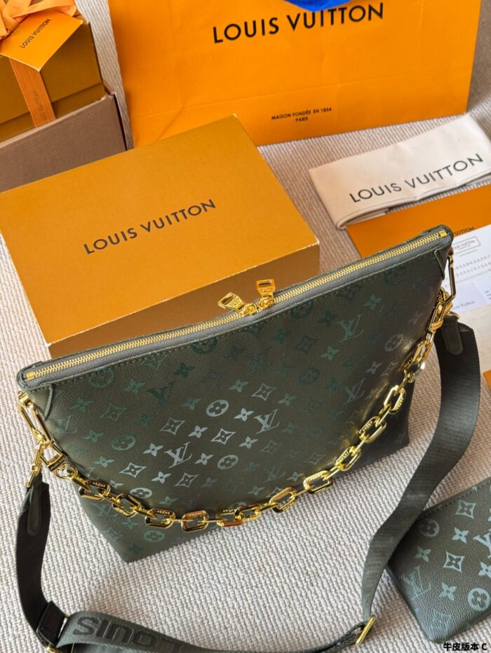 Louis Vuitton Coussin Multi-Compartment Sweet-Edgy Shoulder Bag - Image 5