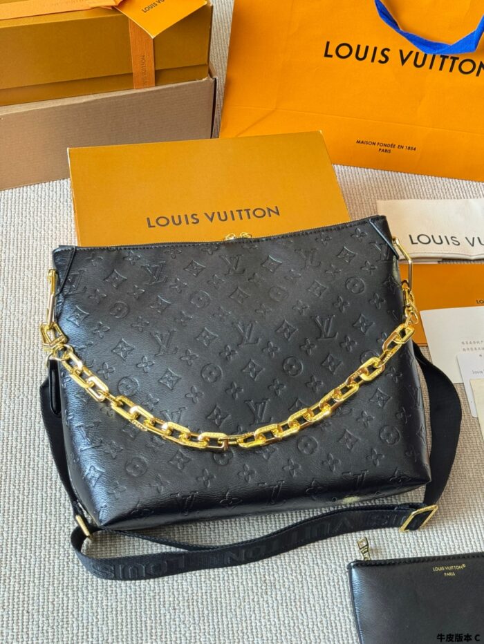 Louis Vuitton Coussin Multi-Compartment Sweet-Edgy Shoulder Bag - Image 12