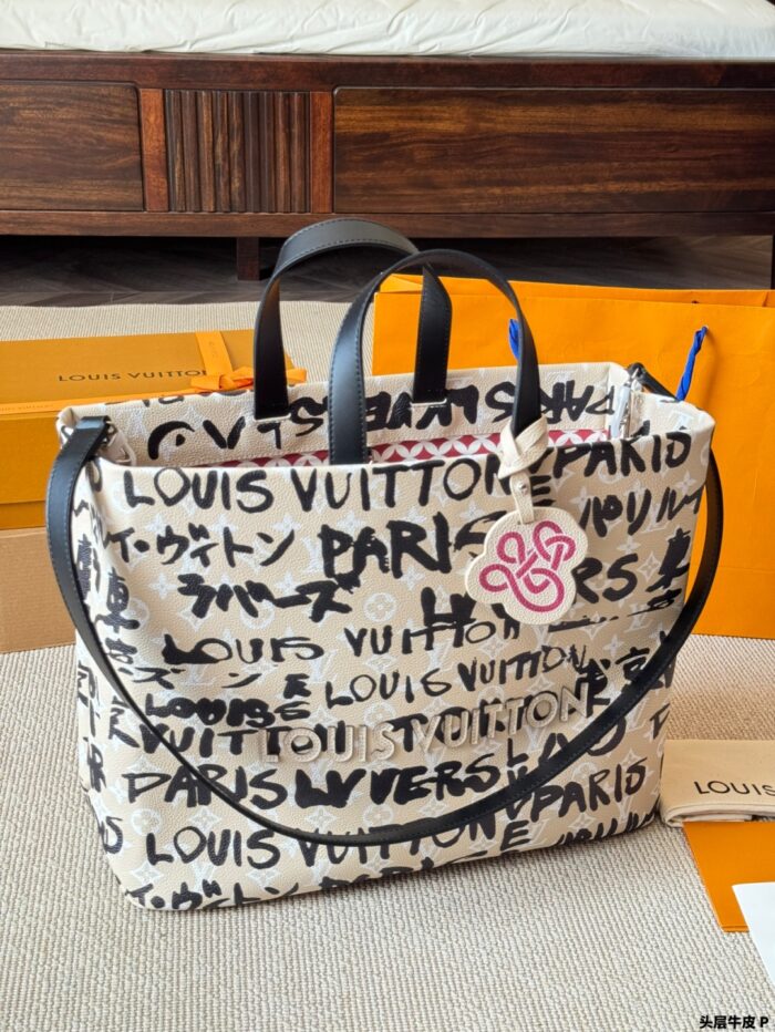 Louis Vuitton Shopper Tote - Large-Capacity Leather Bag With Multiple Carrying Options - Image 8