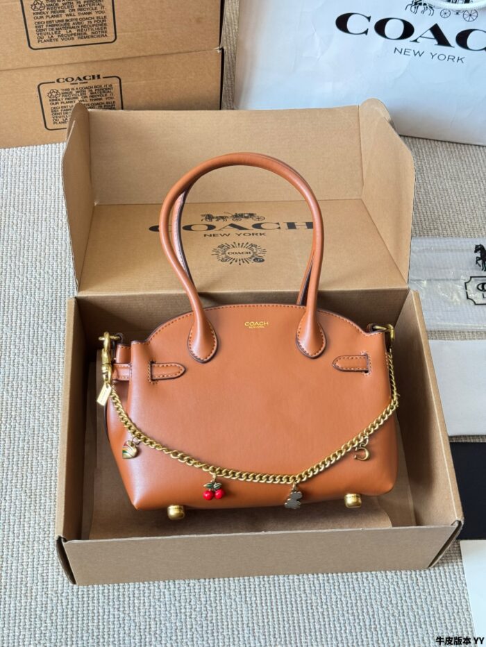 Coach Empire 21 Vintage Handbag Mini Vintage Lightweight And Practical - Image 10