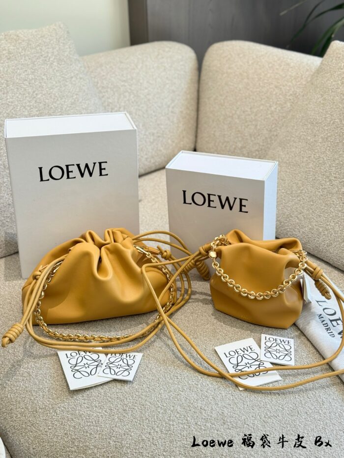 Loewe Flamenco Purse Cloud-Shaped Pouch Bag Napa Calf Leather Crumpled Rope Knot Detachable Shoulder Strap Chain - Image 2