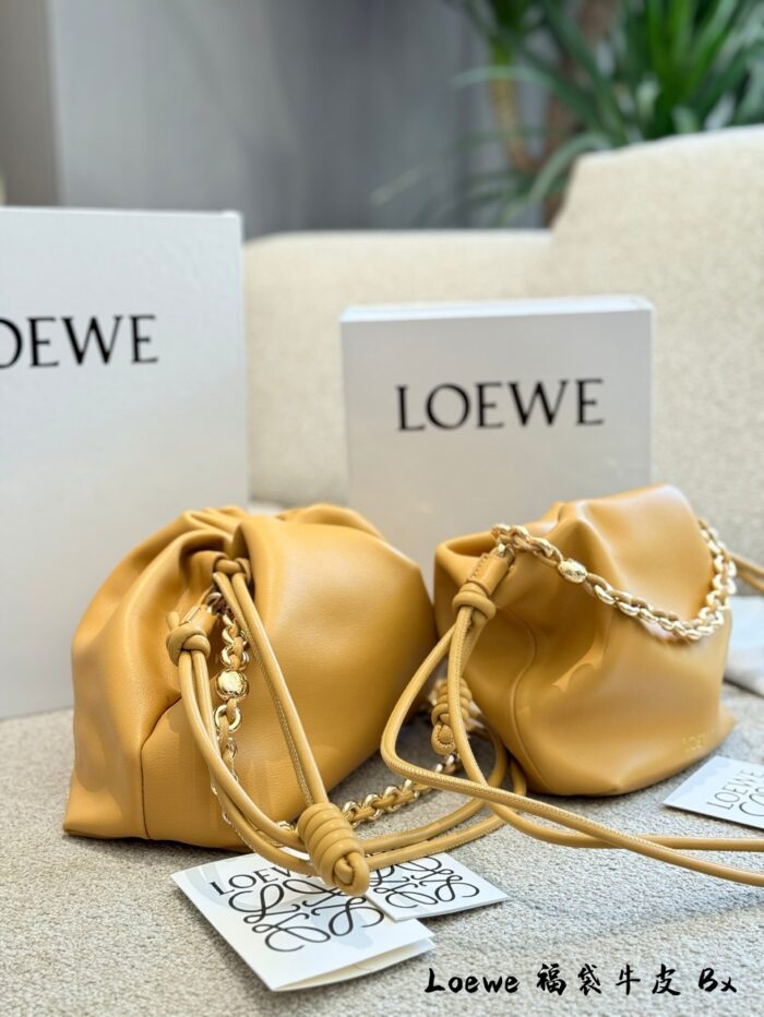 Loewe Flamenco Purse Cloud-Shaped Pouch Bag Napa Calf Leather Crumpled Rope Knot Detachable Shoulder Strap Chain - Image 5