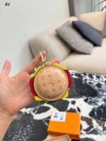 Louis Vuitton Mini Burger Keychain Earphone Case Gourmet-Inspired Design Accessory - Image 2