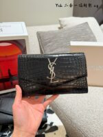 Ysl Uptown Mini Envelope Bag Metal Logo Detachable Chain Strap With Card Holder Italian Calfskin - Image 4