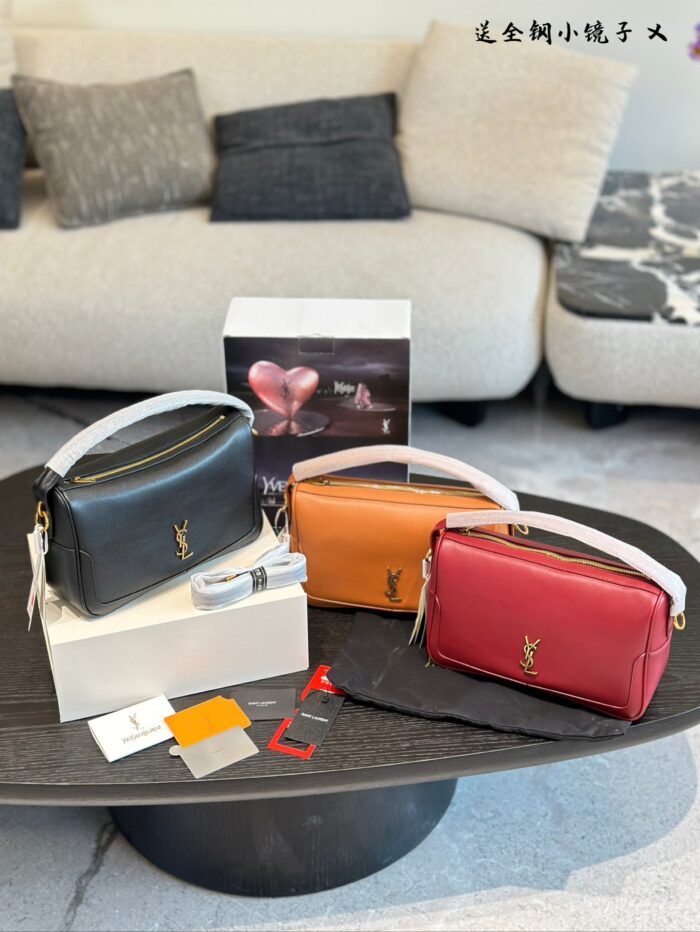 Yves Saint Laurent Camera Supple Bag Nappa Leather Hammock-Style Shoulder/Handbag - Image 1