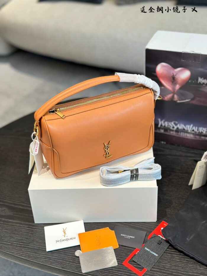 Yves Saint Laurent Camera Supple Bag Nappa Leather Hammock-Style Shoulder/Handbag - Image 2