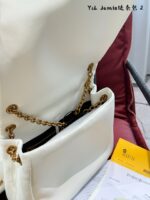 Saint Laurent Jamie Series Chain Tote Sheepskin-Textured Jewellery-Grade Chain Effortlessly Chic Design - Image 7