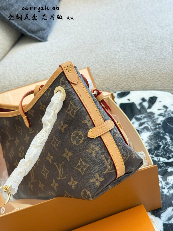 Louis Vuitton Carryall Bb Upgrade Edition Gold Chain Design Cute Handbag - Image 4