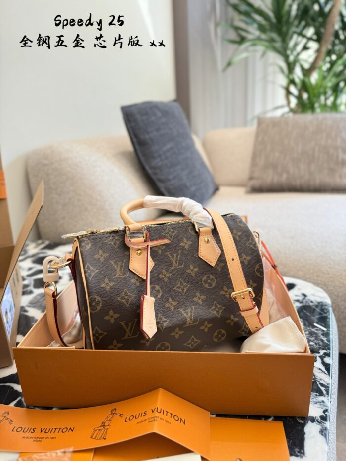 Louis Vuitton Speedy 25 Classic Monogram Adjustable Strap Practical Women'S Handbag - Image 3