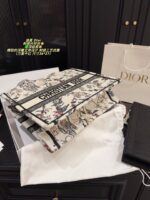 Dior Embroidered Tote Bag With Embossed 3D Embroidery, Lining, And Printed Shoulder Handle - Image 7