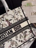 Dior Embroidered Tote Bag With Embossed 3D Embroidery, Lining, And Printed Shoulder Handle - Image 8