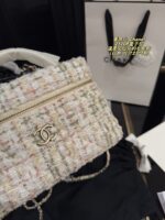 Chanel 25C Lp Tweed Box Bag Delicate And Ethereal Tweed Style - Image 5