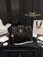 Chanel Airport Bag: A Simple, Elegant Commuter Bag
