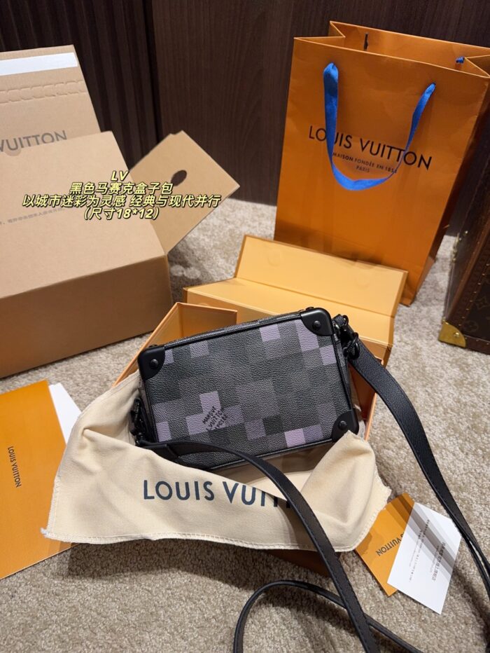 Louis Vuitton Damoflage Black Black Mosaic Box Bag Urban Camouflage Robust & Practical Urban Commuting - Image 7