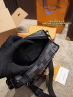 Louis Vuitton Damoflage Black Black Mosaic Box Bag Urban Camouflage Robust & Practical Urban Commuting - Image 9
