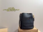 Coach Bucket Bag With Liner Versatile Design Carry Underarm, Handheld Or Crossbody Genuine Cowhide Leather Soft And Comfortable - Image 3
