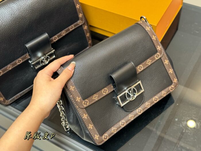 Louis Vuitton Daphne With Long Shoulder Strap - Haute Couture Edition Authentic Details Women'S Handbag - Image 6