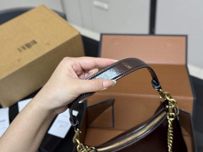 Coach Classic Heritage Juliet Wander Bag - Small Size, Spring/Summer Edition - Image 3