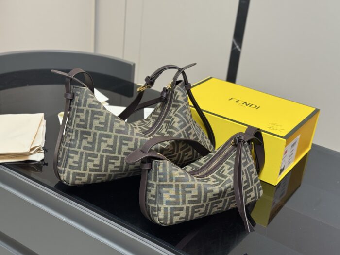 Fendi Hobo - Authentic High-Quality Replica Elegant, Sophisticated, Fashionable And Effortlessly Chic - Image 8