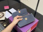 Tory Burch Classic Monogram Series Vintage Old Money Style Shoulder Bag (Foldable Box) - Image 5