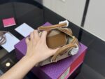 Tory Burch'S Latest Haute Couture-Quality Pillow Bag With Folding Box - Image 4