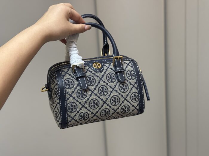 Tory Burch Pillow Bag Couture-Quality Promotional Item Includes Folding Box - Image 9