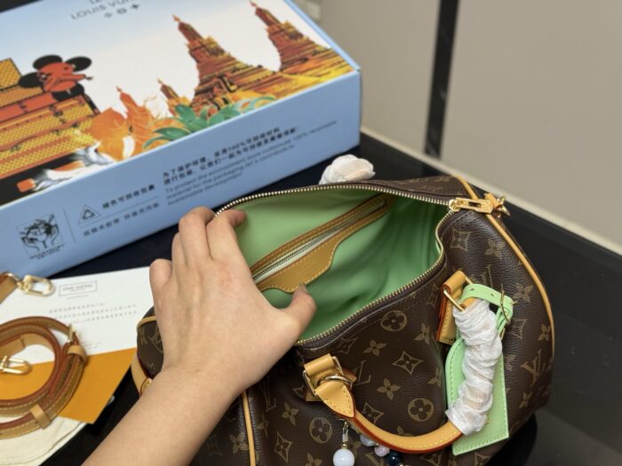Louis Vuitton Keepall New Pillow Bag Genuine Leather Unisex Style - Image 4