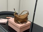 Miumiu Pre-Spring New Canvas Lunchbox Bag With Integrated Surf Rope - Versatile Casual Style With Excellent Capacity - Image 5