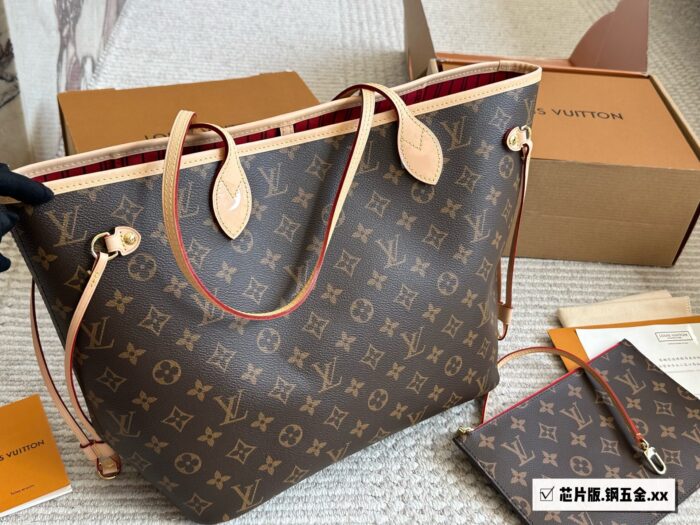 Louis Vuitton Neverfull White Check Pink Lining Extra Large Capacity Detachable Mother-Daughter Bag Commuter Mummy Bag - Image 1