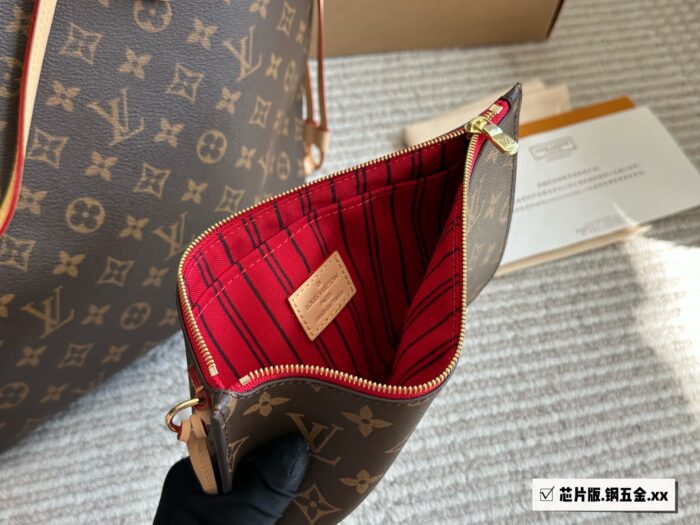 Louis Vuitton Neverfull White Check Pink Lining Extra Large Capacity Detachable Mother-Daughter Bag Commuter Mummy Bag - Image 6