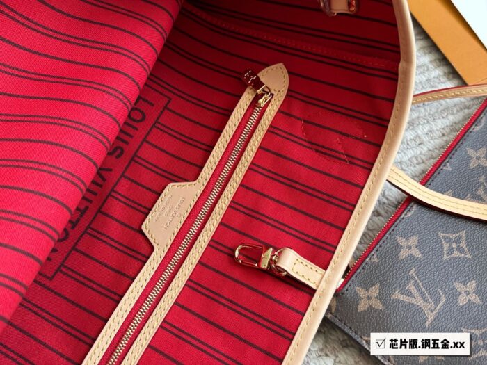 Louis Vuitton Neverfull White Check Pink Lining Extra Large Capacity Detachable Mother-Daughter Bag Commuter Mummy Bag - Image 9