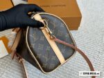 Louis Vuitton Speedy 25 Adjustable Strap Practical Capacity Handbag Shoulder Bag - Image 5