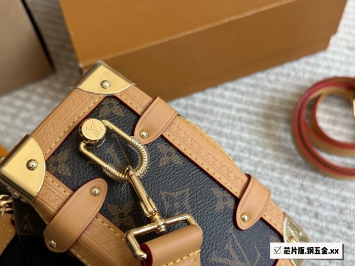Louis Vuitton Cruise23 Side Trunk Monogram Metal Futuristic Soft-Body Handbag - Image 8