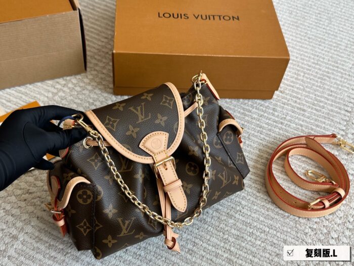 Louis Vuitton Odyssée Metal Chain Side Pockets Multi-Wear Handbag: Carry By Hand, Shoulder Or Crossbody - Image 8