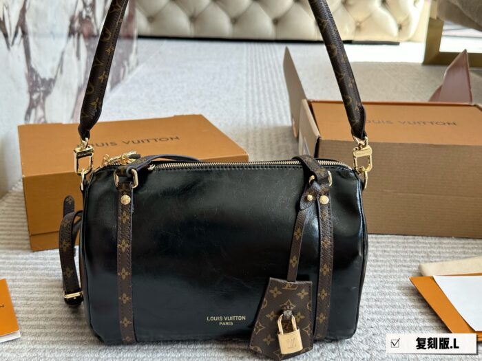 Louis Vuitton Lv Express Replica Grained Calfskin Pm Women'S Handbag - Lightweight, Practical, Versatile Carry Options - Image 1