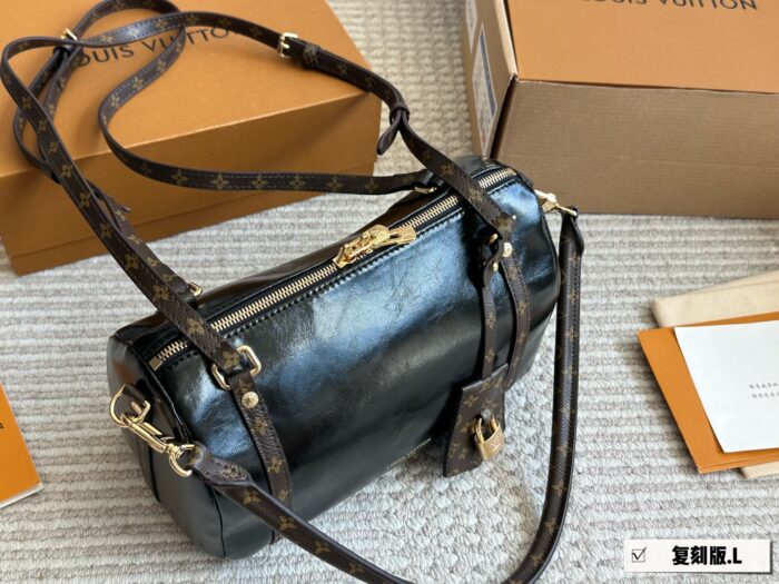 Louis Vuitton Lv Express Replica Grained Calfskin Pm Women'S Handbag - Lightweight, Practical, Versatile Carry Options - Image 4