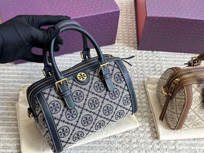 Tory Burch Tb Latest Mini Barrel Bag Pillow Bag Haute Couture Quality With Ample Capacity - Image 1