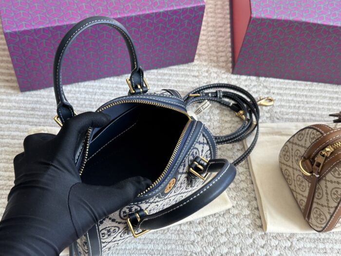 Tory Burch Tb Latest Mini Barrel Bag Pillow Bag Haute Couture Quality With Ample Capacity - Image 9