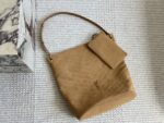 Yves Saint Laurent New Bucket Bag Handheld Or Shoulder-Carried Smooth Leather