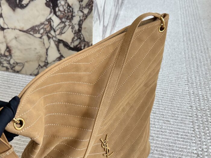 Yves Saint Laurent New Bucket Bag Handheld Or Shoulder-Carried Smooth Leather - Image 3