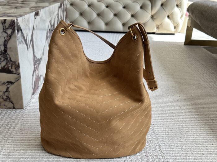 Yves Saint Laurent New Bucket Bag Handheld Or Shoulder-Carried Smooth Leather - Image 5