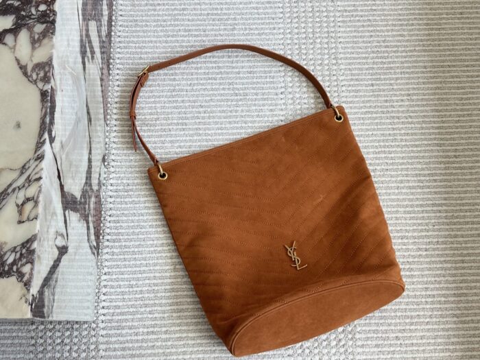 Yves Saint Laurent New Bucket Bag Handheld Or Shoulder-Carried Smooth Leather - Image 13