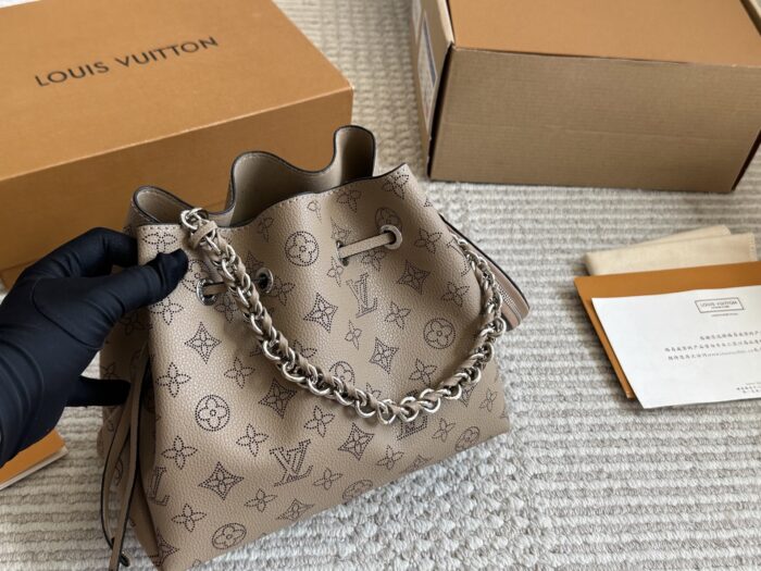 Louis Vuitton Bella Mini Bucket Bag Collection Monogram Perforated Calfskin Round Coin Purse Multi-Carry Bag - Image 12