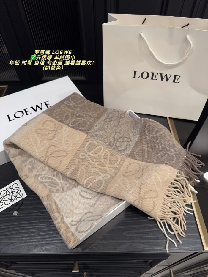 Loewe Enhanced Edition Cashmere Scarf - Latte Colour Stylish, Sophisticated, And Grand - Image 2