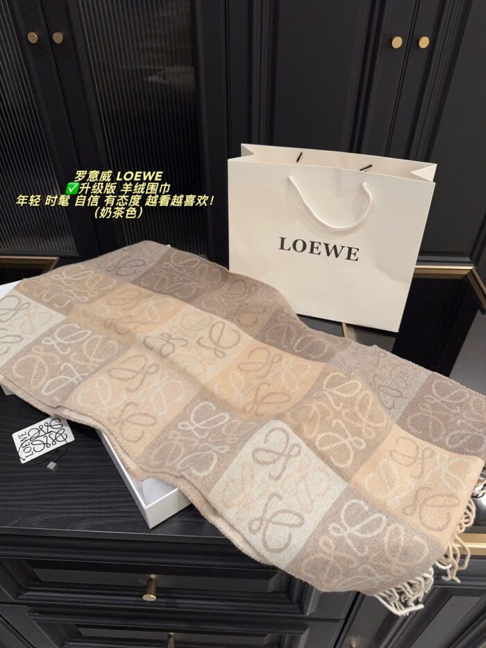 Loewe Enhanced Edition Cashmere Scarf - Latte Colour Stylish, Sophisticated, And Grand - Image 3