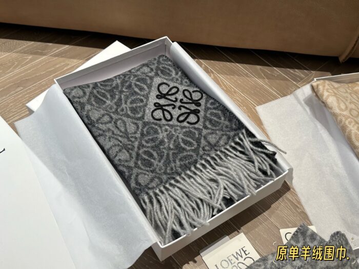 Loewe Cashmere Scarf Delicate Colour Palette Soft And Comfortable Comes With Box - Image 7