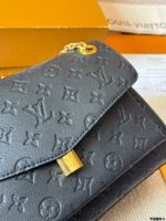 Louis Vuitton Anytime Flap Bag Adjustable Chain Strap Ample Storage Capacity - Image 5