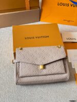 Louis Vuitton Anytime Flap Bag Adjustable Chain Strap Ample Storage Capacity - Image 10